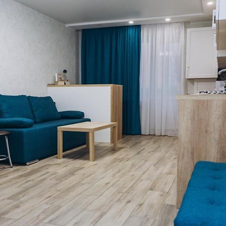 Luxe Apart-Hotel Near Lavina New Building 1 Floor Sumy Exterior foto